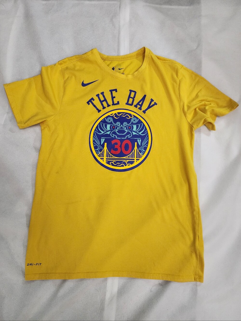 Nike NBA The Golden State Warriors #30 Stephen Curry ‘The Bay’ Graphic Tee